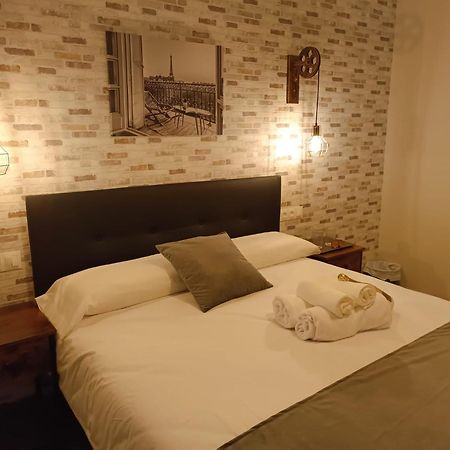 Alma Urbana Alojamiento Malaga Luaran gambar