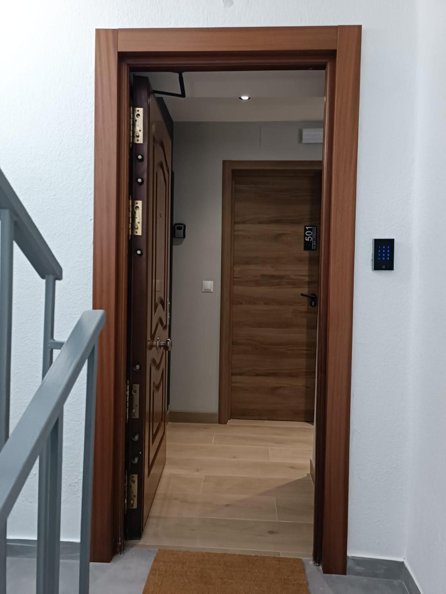 Alma Urbana Alojamiento Malaga Luaran gambar